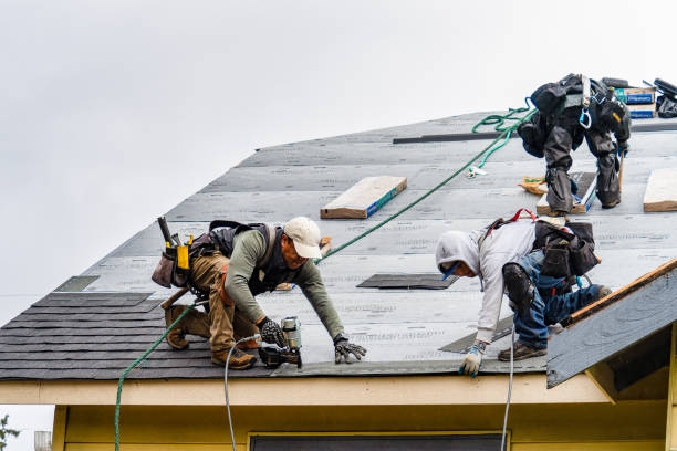 Professional Gutter Installation technician working in Grantsville, MD